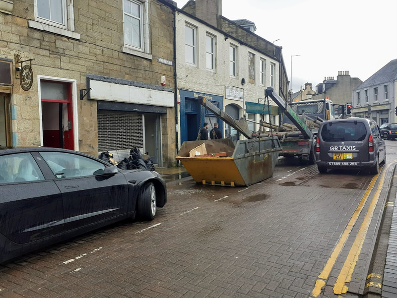 8-yard wait and load skip hire in Tranent, click here for an 8-yard skip hire quote in Tranent