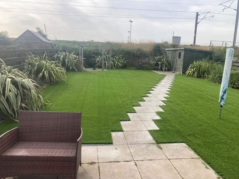 Do you need pet friendly artificial grass installed in Edinburgh? click here and arrange a quote
